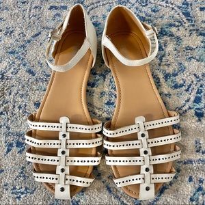 🦋 3/$15 Old Navy White Sandals